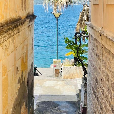 Hearth Of Rose Apartment Herceg Novi Ngoại thất bức ảnh